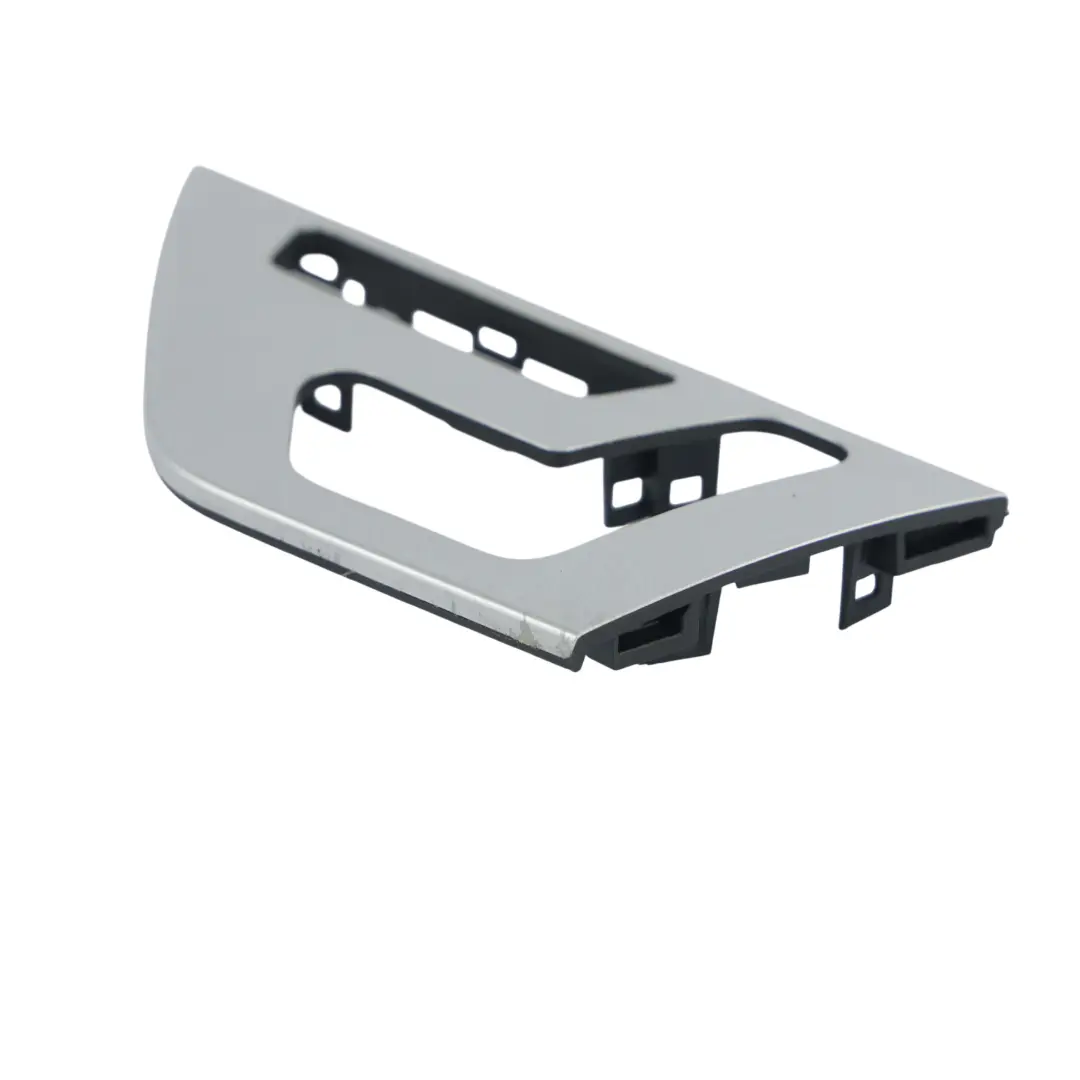 Maniglia Porta Ant. Interruttore Alluminio Destra per Mercedes C207 con numero di parte A2077201222 Mercedes C207 Maniglia Porta Ant. Interruttore Alluminio Destra - SKU A2077201222-1 - Numero di parte A2077201222