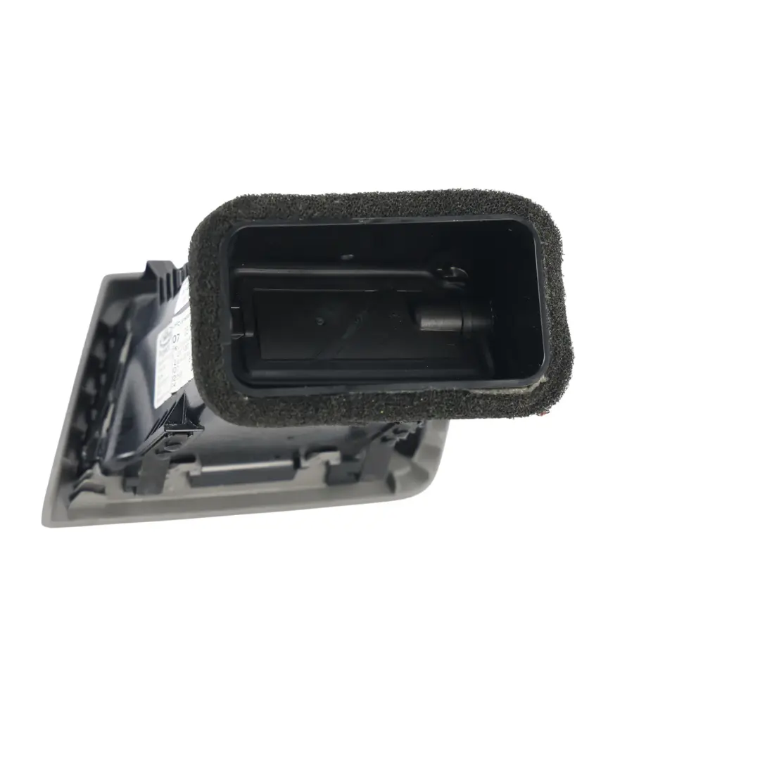 W207 C207 Armaturenbrett Luftdüse Gitter Grau Links für Mercedes mit Teilenummer A2078300154 Mercedes W207 C207 Armaturenbrett Luftdüse Gitter Grau Links - SKU A2078300154-1 - Teilenummer A2078300154