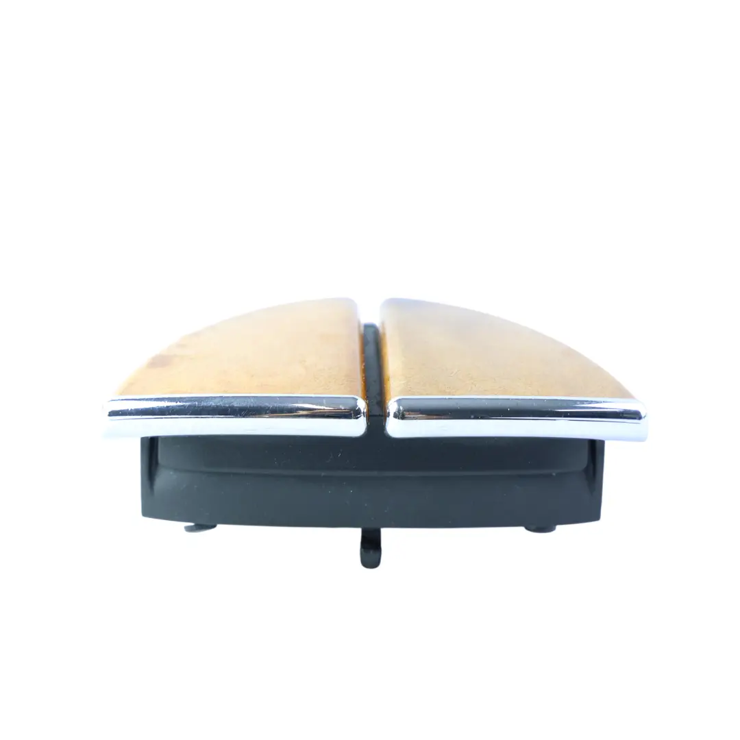 Mittelkonsole Gehäuse Aschenbecher Halterung für Mercedes W211 mit Teilenummer A2116804084 Mercedes W211 Mittelkonsole Gehäuse Aschenbecher Halterung - SKU A2116804084 - Teilenummer A2116804084