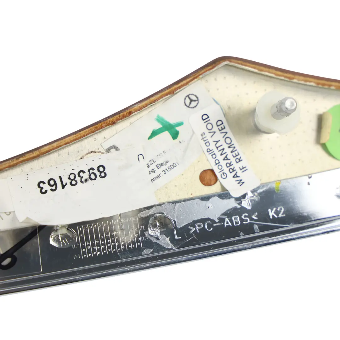 Mercedes W211 Uchwyt Panelu Drzwi Tylnych Lewy Efekt Drewna - SKU A2117300522 - Numer Części A2117300522