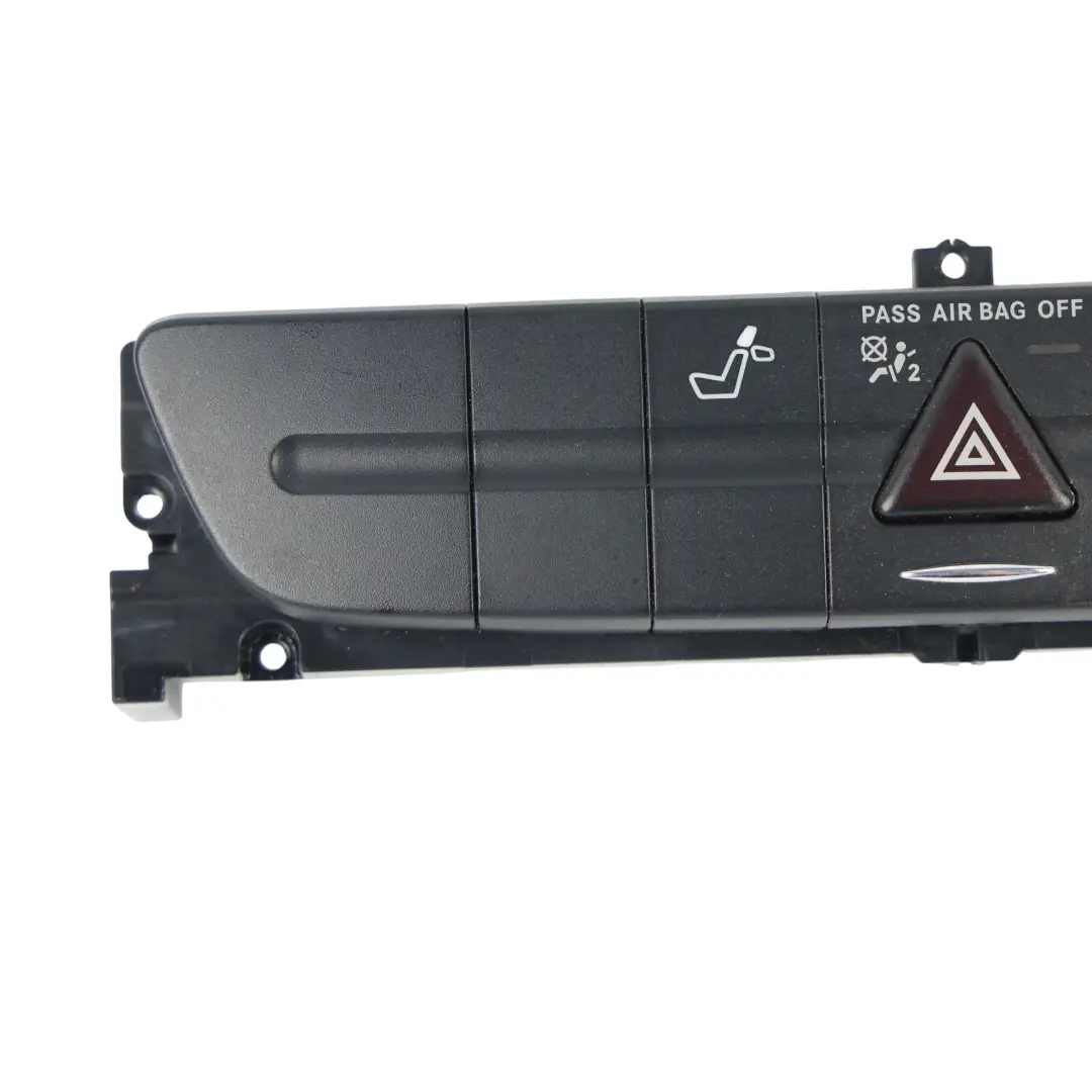 Interruttore Pannello Controllo Avaria ESP per Mercedes W211 C219 con numero di parte A2118218358 Mercedes W211 C219 Interruttore Pannello Controllo Avaria ESP - SKU A2118218358 - Numero di parte A2118218358