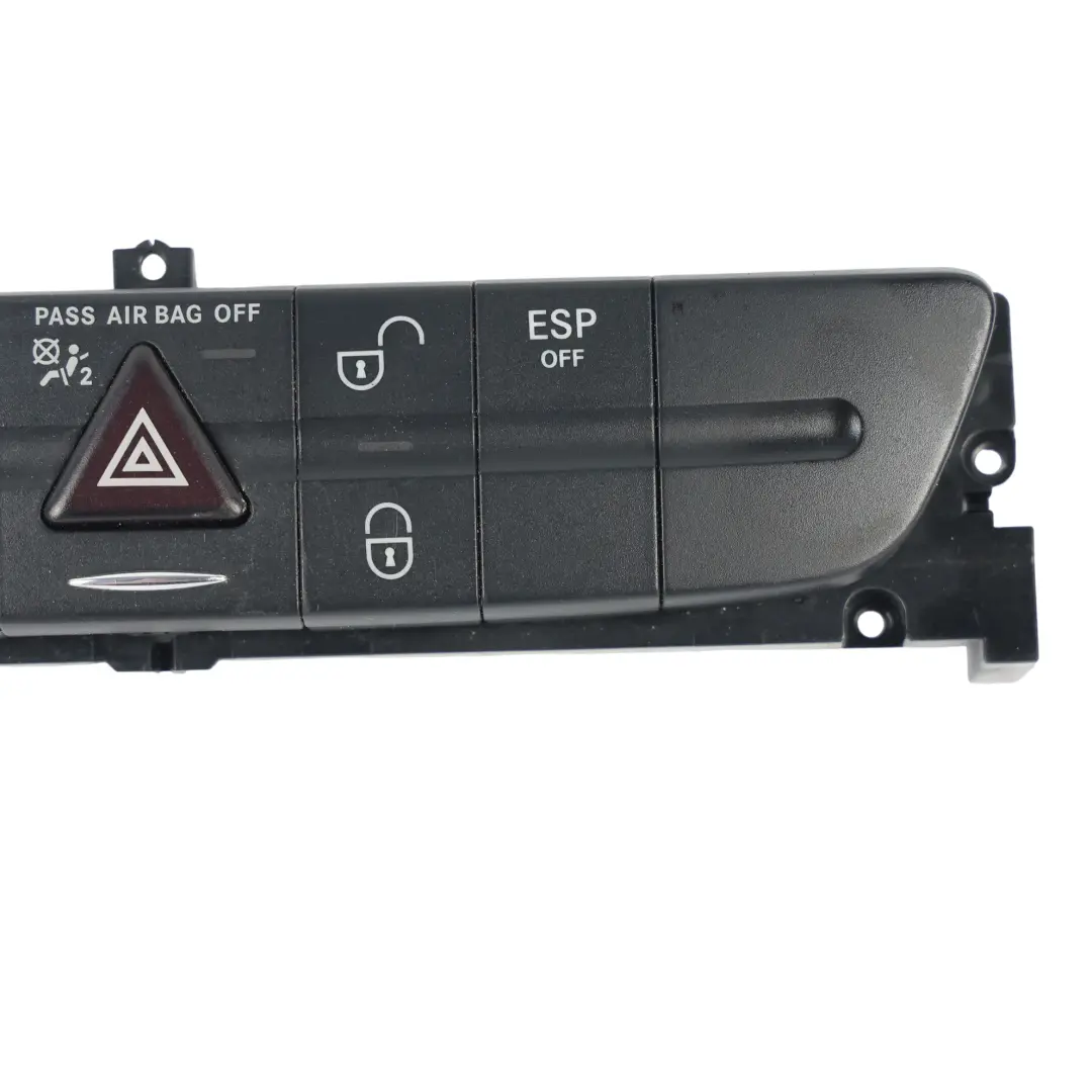 Interruttore Pannello Controllo Avaria ESP per Mercedes W211 C219 con numero di parte A2118218358 Mercedes W211 C219 Interruttore Pannello Controllo Avaria ESP - SKU A2118218358 - Numero di parte A2118218358