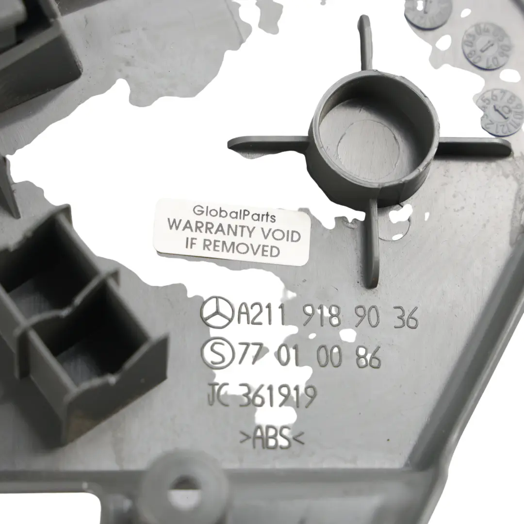 Sitzbezug Unten Hinten Rechts Verkleidung für Mercedes C219 mit Teilenummer A2119189036 Mercedes C219 Sitzbezug Unten Hinten Rechts Verkleidung - SKU A2119189036 - Teilenummer A2119189036