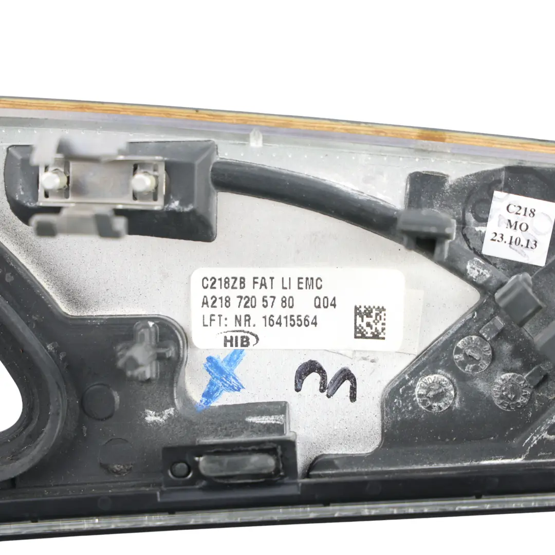 Mercedes X218 Tirador Puerta Delantero Izquierdo Negro Fresno A2187303080 - SKU A2187205780-2 - Número de pieza A2187205780