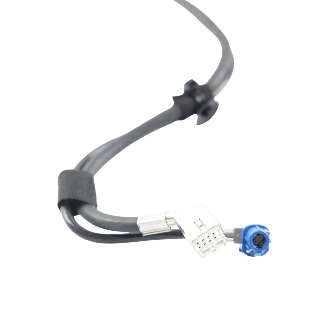 Presa USB 12V Cablaggio Uscita Alimentazione per Mercedes CLS C218 con numero di parte A2188203015 Mercedes CLS C218 Presa USB 12V Cablaggio Uscita Alimentazione - SKU A2188203015 - Numero di parte A2188203015