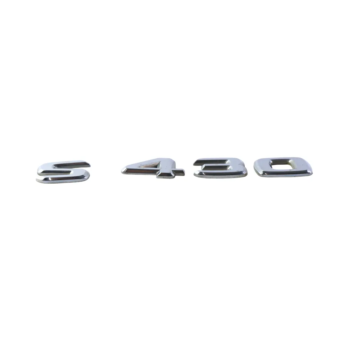 Emblema Insignia Tapa Maletero Trasero S430 para Mercedes W220 con número de pieza A2208170315 Mercedes W220 Emblema Insignia Tapa Maletero Trasero S430 - SKU A2208170315 - Número de pieza A2208170315