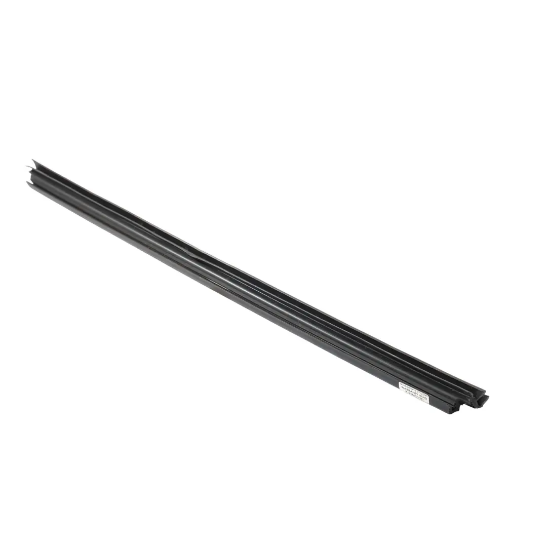Guarnizione Vetro Porta Posteriore Sinistra per Mercedes W221 con numero di parte A2217350965 Mercedes W221 Guarnizione Vetro Porta Posteriore Sinistra - SKU A2217350965 - Numero di parte A2217350965