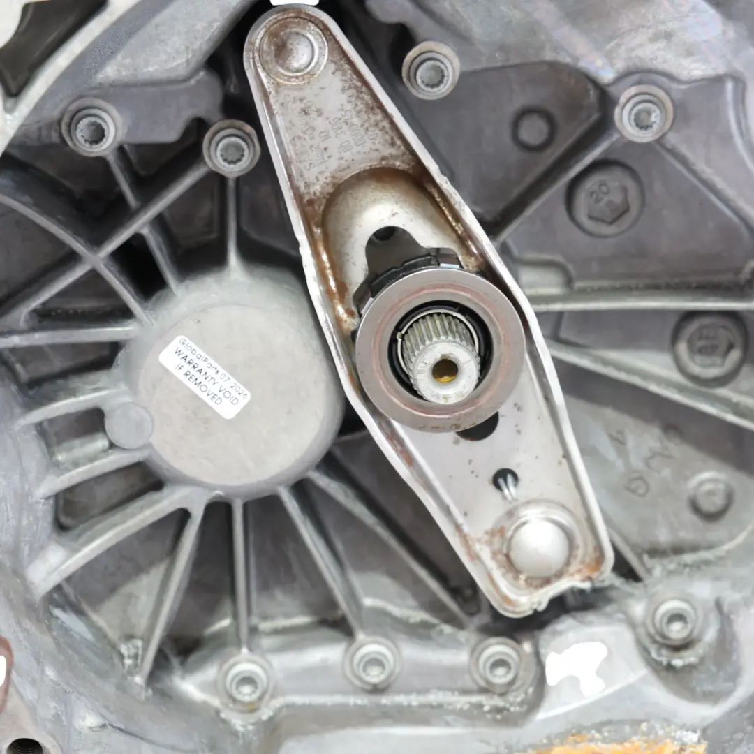 Cambio Manuale 6 Marce UHC GARANZIE per Audi A1 GB 1.0 TFSI con numero di parte 0AJ300043T Audi A1 GB 1.0 TFSI Cambio Manuale 6 Marce UHC GARANZIE - SKU 0AJ300043T - Numero di parte 0AJ300043T