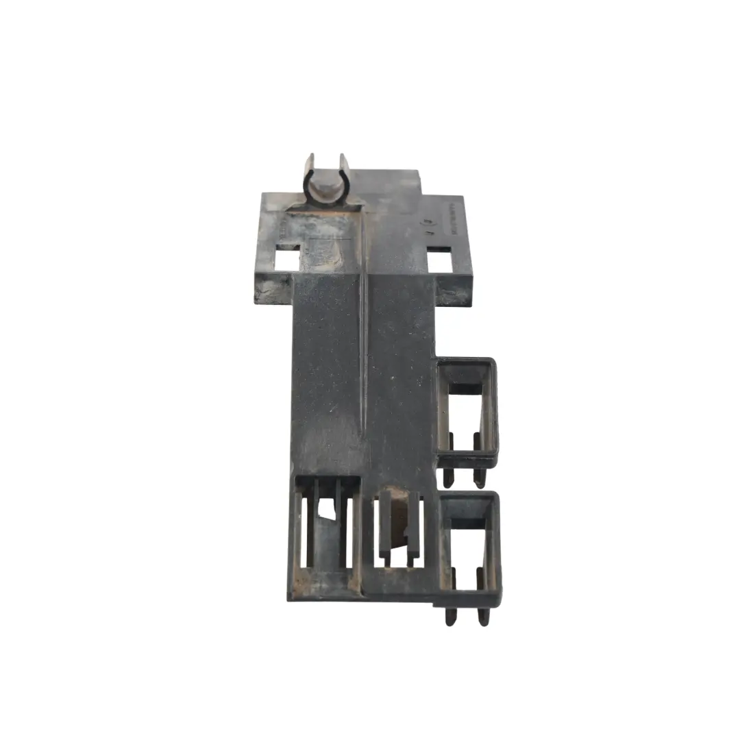 Mercedes C117 W176 W246 Guide Durites Frein Avant Gauche - SKU A2465462743 - Numéro de pièce A2465462743