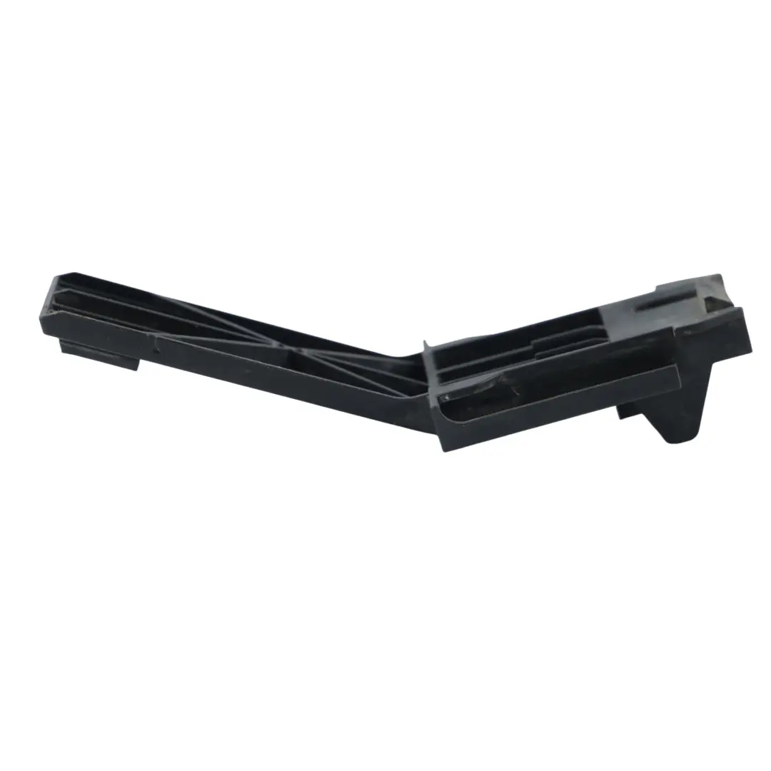 Supporto Guida Sensore ABS Anteriore Destro per Mercedes C117 W176 W246 con numero di parte A2465462843 Mercedes C117 W176 W246 Supporto Guida Sensore ABS Anteriore Destro - SKU A2465462843 - Numero di parte A2465462843