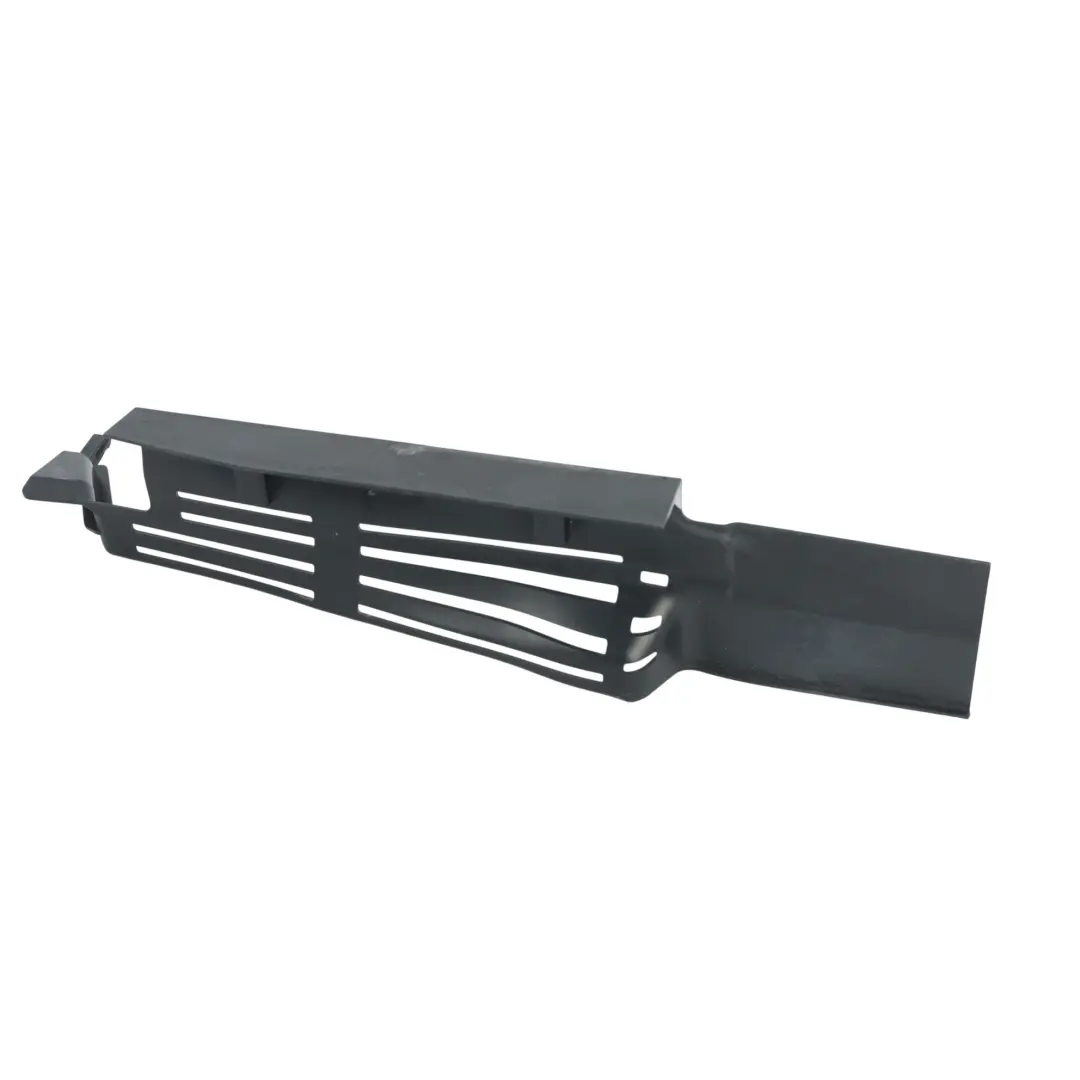 Kühler Luftkanal Abdeckung Mitte Links M133 für Mercedes C117 W176 mit Teilenummer A2466870307 Mercedes C117 W176 Kühler Luftkanal Abdeckung Mitte Links M133 - SKU A2466870307 - Teilenummer A2466870307