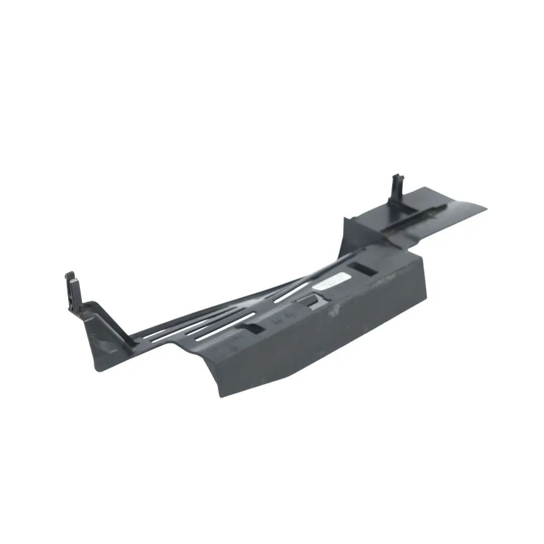 Kühler Luftkanal Abdeckung Mitte Links M133 für Mercedes C117 W176 mit Teilenummer A2466870307 Mercedes C117 W176 Kühler Luftkanal Abdeckung Mitte Links M133 - SKU A2466870307 - Teilenummer A2466870307