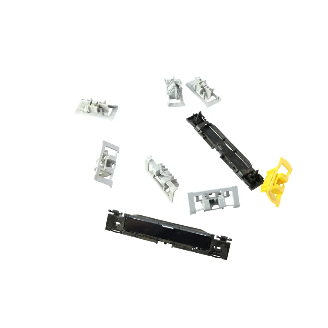 Moldura Riel Techo Izquierdo Set Clips para Mercedes W246 con número de pieza A2466903382 Mercedes W246 Moldura Riel Techo Izquierdo Set Clips - SKU A2466903382-1 - Número de pieza A2466903382