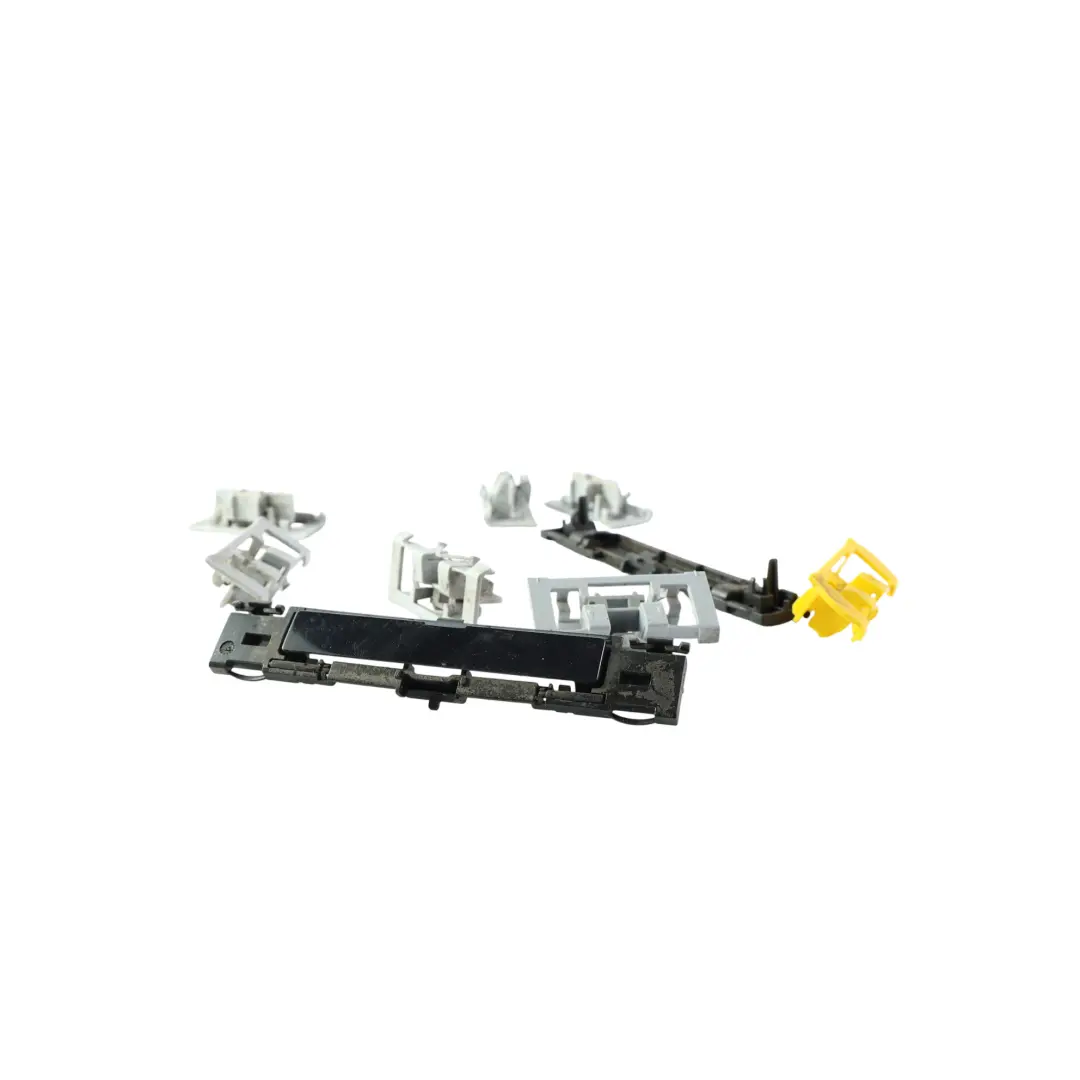 Mercedes W246 Moldura Riel Techo Izquierdo Set Clips - SKU A2466903382-1 - Número de pieza A2466903382
