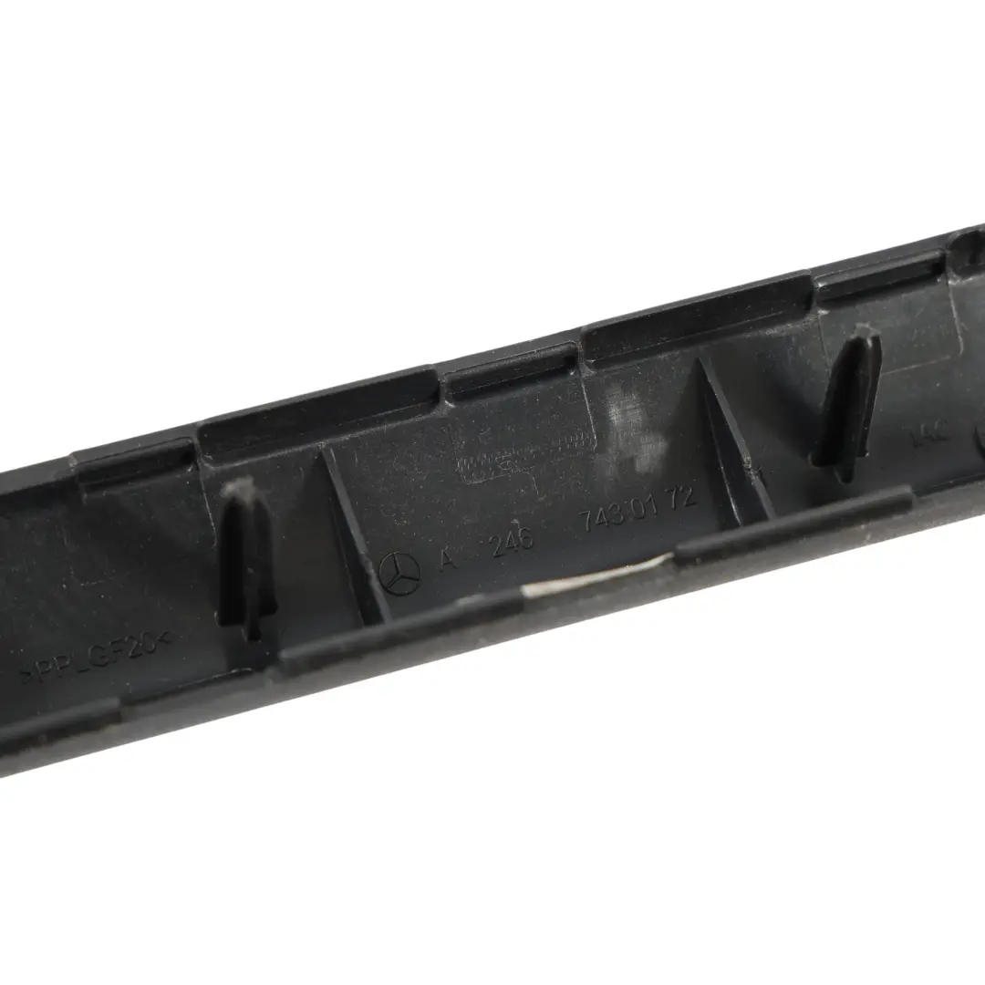 Mercedes W246 Heckklappe Griff Abdeckung Blende Zierleiste - SKU A2467430172 - Teilenummer A2467430172