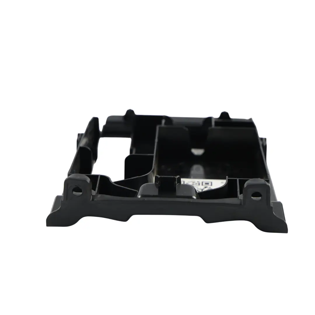 Mercedes C117 X117 Mittelkonsole Halteplatte Halterung - SKU A2468230711 - Teilenummer A2468230711