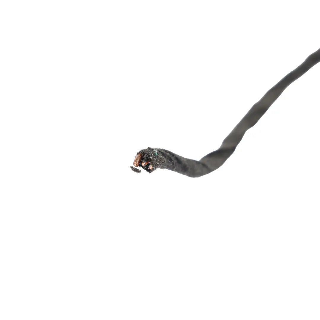 Mercedes W246 Lampa Tylna Wewnętrzna Lewa W Klapę - SKU A2469066300-2 - Numer Części A2469066300
