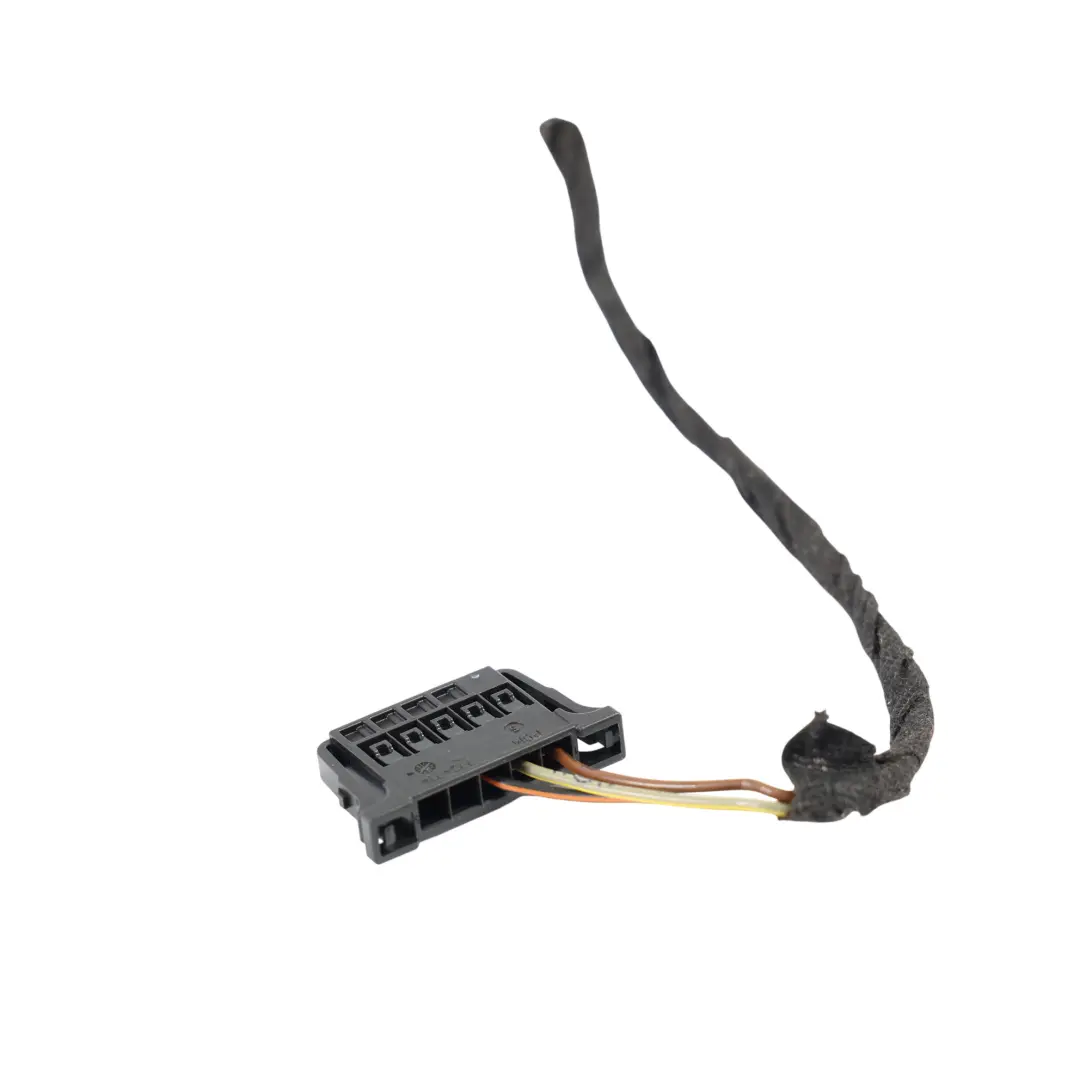 Mercedes W246 Lampa Tylna Wewnętrzna Lewa W Klapę - SKU A2469066300-2 - Numer Części A2469066300
