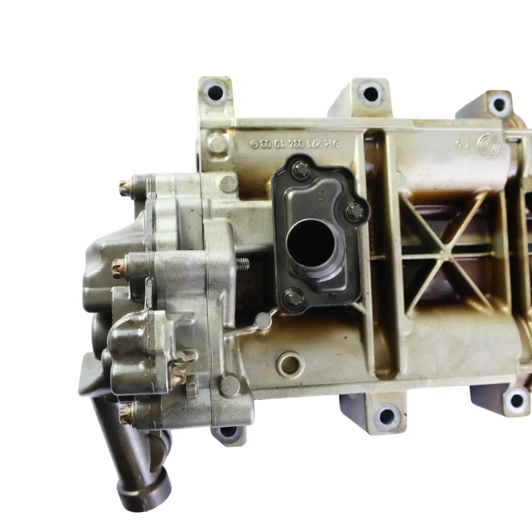 Mercedes W204 W212 C180 271820 Pompa Olio Motore Alloggiamento - SKU A2710301771 - Numero di parte A2710301771