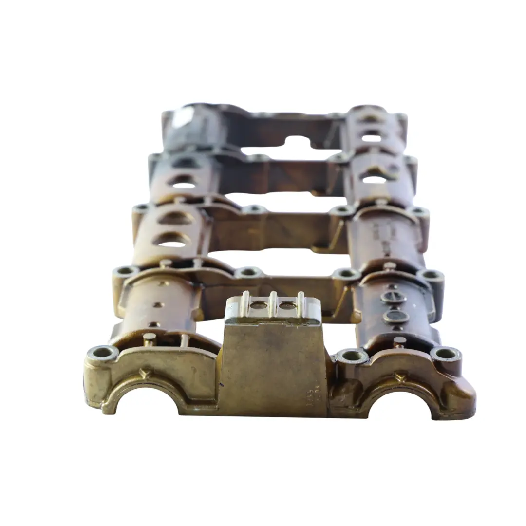 Alloggiamento Supporto Albero Camme 271820 per Mercedes A207 W204 W212 con numero di parte A2710501902 Mercedes A207 W204 W212 Alloggiamento Supporto Albero Camme 271820 - SKU A2710501902-1 - Numero di parte A2710501902