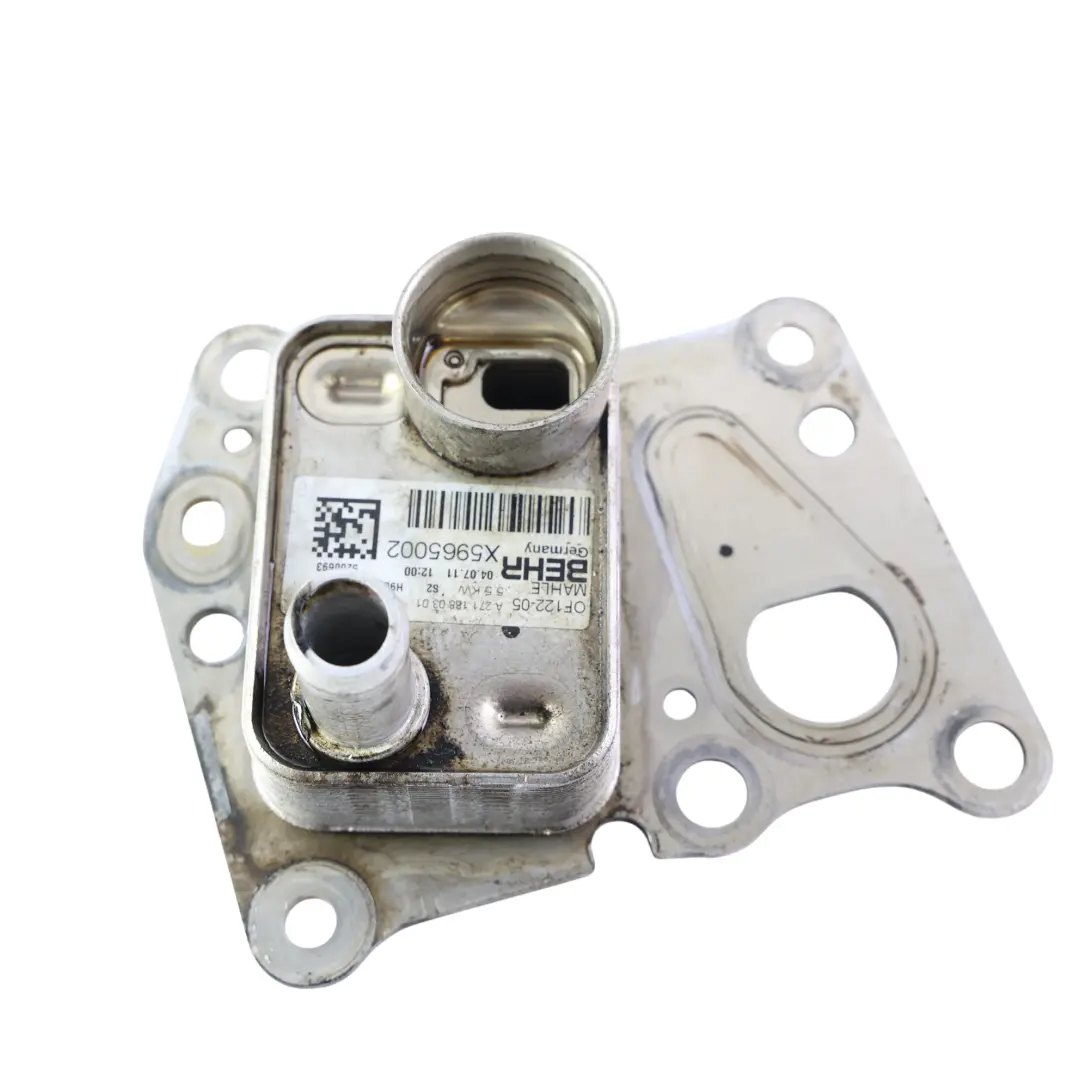 Radiatore Olio Motore C180 BlueEFFICIENCY 271820 per Mercedes W204 con numero di parte A2711880301 Mercedes W204 Radiatore Olio Motore C180 BlueEFFICIENCY 271820 - SKU A2711880301 - Numero di parte A2711880301