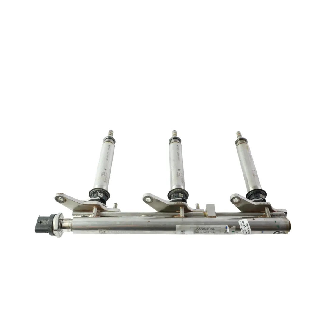 Iniezione Iniettori SET Sinistra M276.957 per Mercedes C204 Linea con numero di parte A2760703395 Mercedes C204 Linea Iniezione Iniettori SET Sinistra M276.957 - SKU A2760703395 - Numero di parte A2760703395