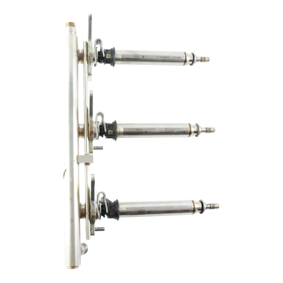 Einspritzleitung Injektoren SET Rechts M276.957 für Mercedes C204 mit Teilenummer A2760703495 Mercedes C204 Einspritzleitung Injektoren SET Rechts M276.957 - SKU A2760703495 - Teilenummer A2760703495