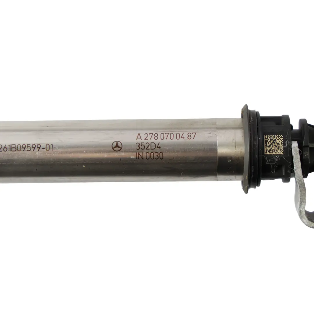Einspritzleitung Injektoren SET Rechts M276.957 für Mercedes C204 mit Teilenummer A2760703495 Mercedes C204 Einspritzleitung Injektoren SET Rechts M276.957 - SKU A2760703495 - Teilenummer A2760703495