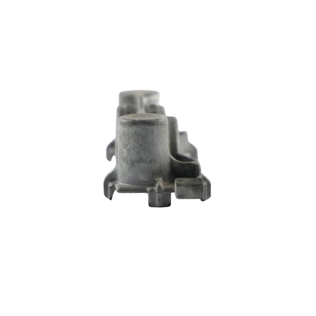 C451 Cabrio Staffa Cuscinetto Inferiore Colonna Sterzo per Smart Fortwo con numero di parte A4504610028 Smart Fortwo C451 Cabrio Staffa Cuscinetto Inferiore Colonna Sterzo - SKU A4504610028 - Numero di parte A4504610028
