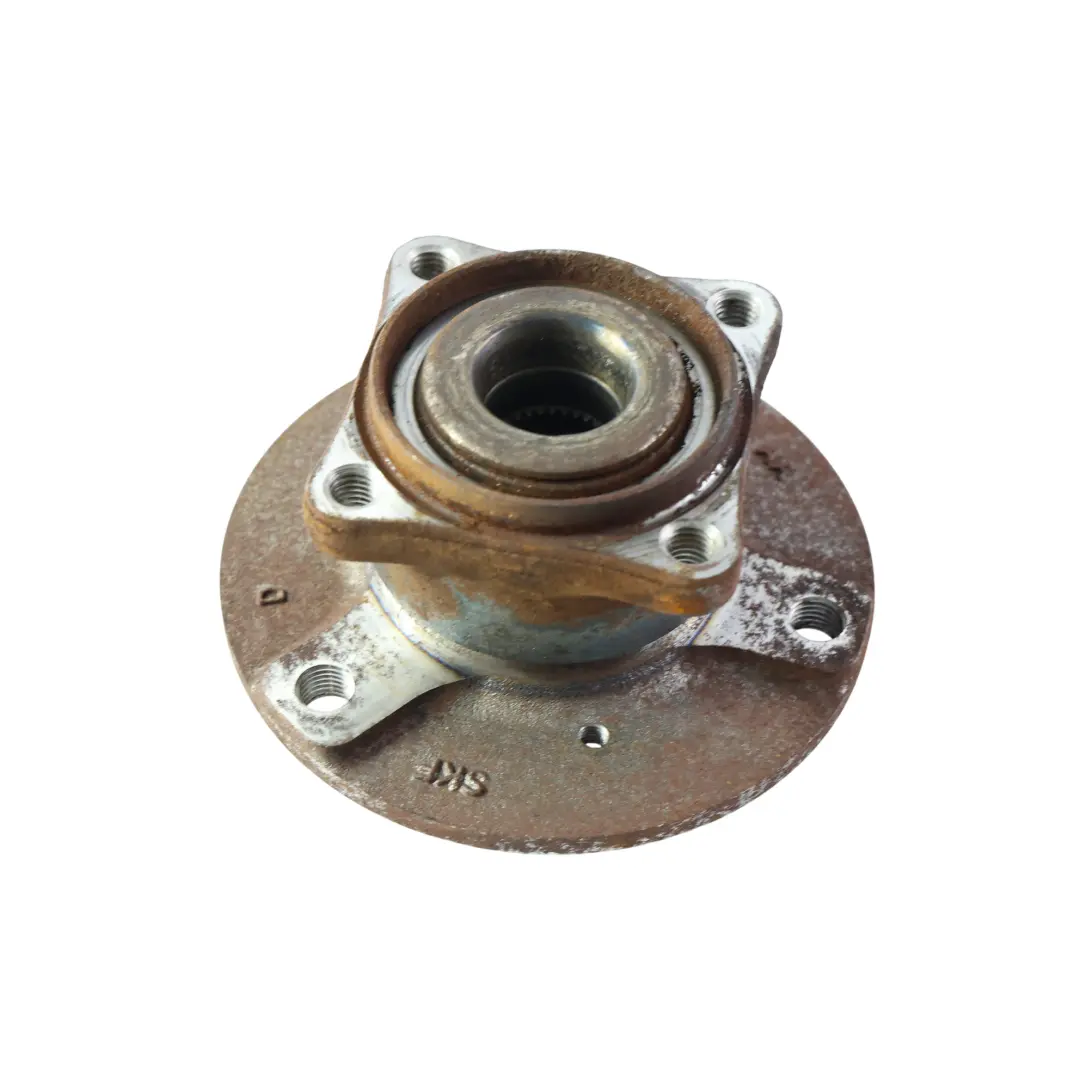 C451 Mozzo Ruota Asse Posteriore Sinistro Destro per Smart Fortwo con numero di parte A4513500235 Smart Fortwo C451 Mozzo Ruota Asse Posteriore Sinistro Destro - SKU A4513500235 - Numero di parte A4513500235