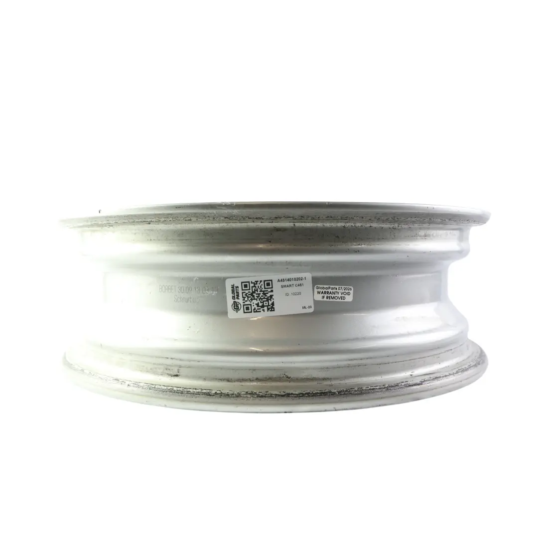 Alu Felge Vorne Silber 15" 4,5J 3X112 ET23,5 für Smart ForTwo 451 mit Teilenummer A4514010202 Smart ForTwo 451 Alu Felge Vorne Silber 15" 4,5J 3X112 ET23,5 - SKU A4514010202-1 - Teilenummer A4514010202