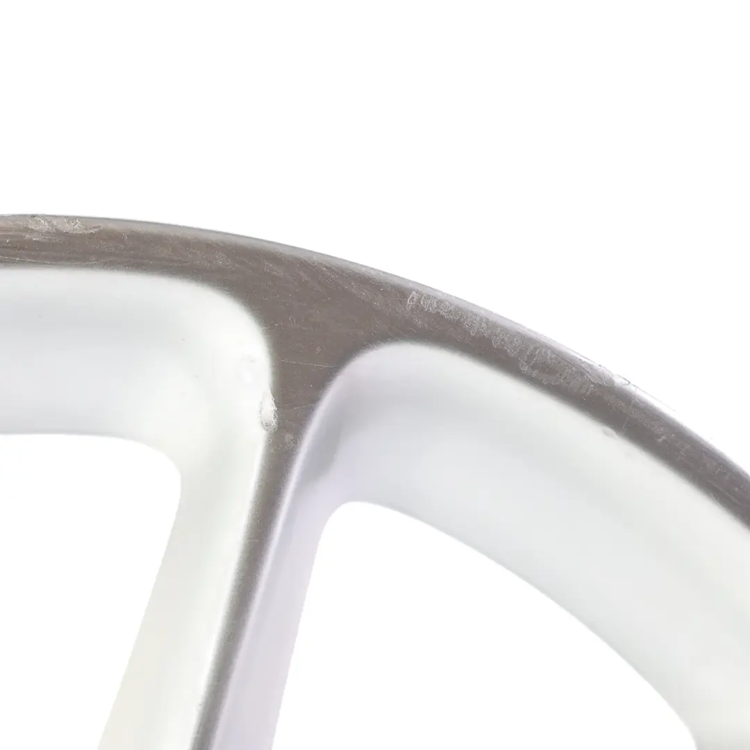 Alu Felge Vorne Silber 15" 4,5J 3X112 ET23,5 für Smart ForTwo 451 mit Teilenummer A4514010202 Smart ForTwo 451 Alu Felge Vorne Silber 15" 4,5J 3X112 ET23,5 - SKU A4514010202-1 - Teilenummer A4514010202