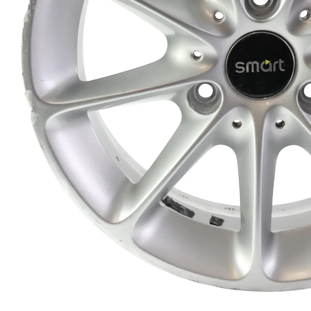 Llanta Aleación Trasera Plata 15" 5,5J 3X112 ET22 para Smart Fortwo 451 con número de pieza A4514010502 Smart Fortwo 451 Llanta Aleación Trasera Plata 15" 5,5J 3X112 ET22 - SKU A4514010502-2 - Número de pieza A4514010502