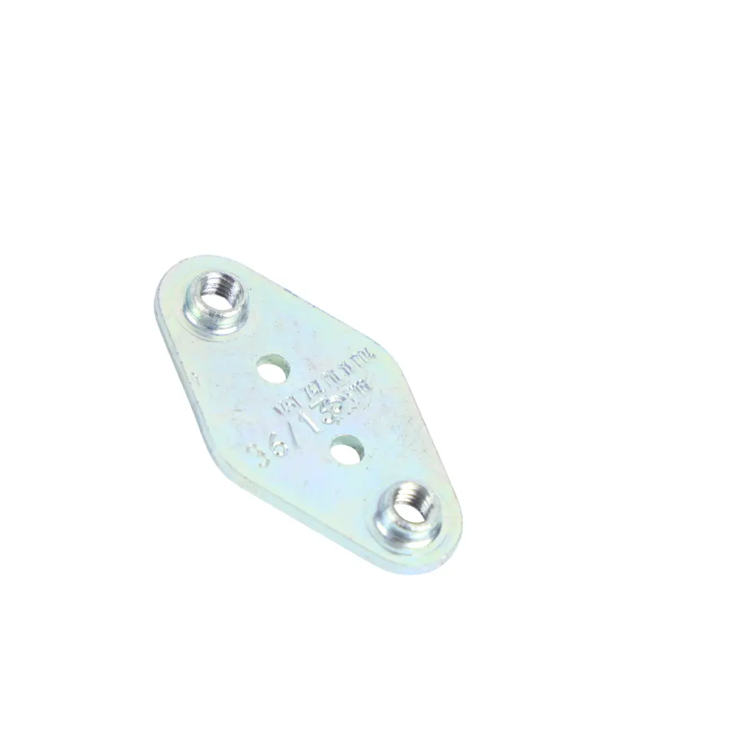 C451 Cabrio Copertura Piastra Filettata Serratura Baule per Smart Fortwo con numero di parte A4517420011 Smart Fortwo C451 Cabrio Copertura Piastra Filettata Serratura Baule - SKU A4517420011 - Numero di parte A4517420011