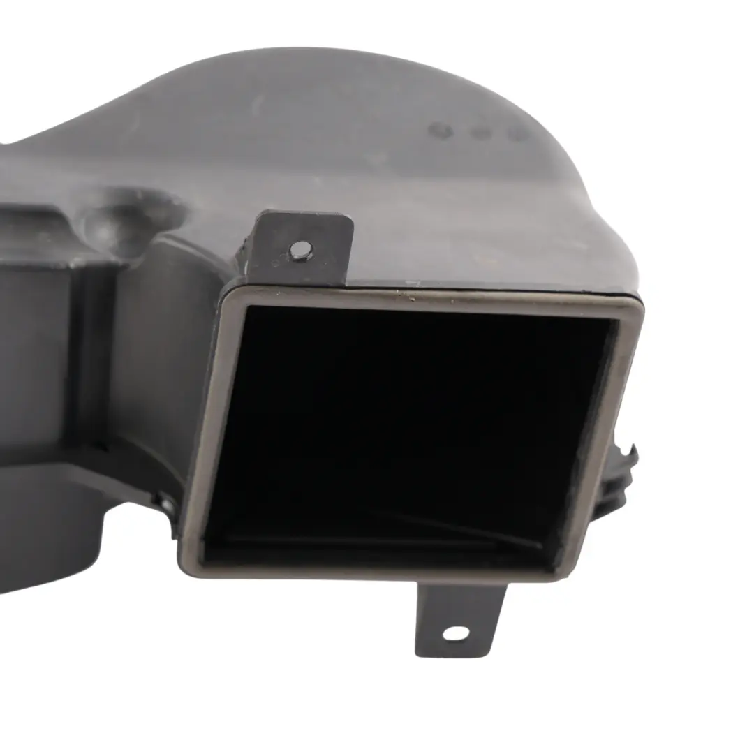 Obudowa Nagrzewnicy Wlot Powietrza do Smart Fortwo 451 o numerze A4518300053 Smart Fortwo 451 Obudowa Nagrzewnicy Wlot Powietrza - SKU A4518300053 - Numer Części A4518300053