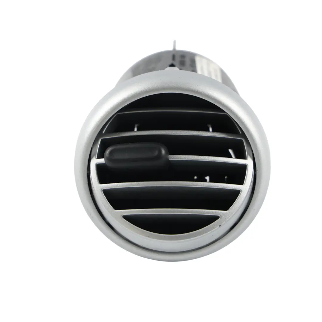 C451 Kratka Nawiewu Prawa do Smart Fortwo o numerze A4518301154 Smart Fortwo C451 Kratka Nawiewu Prawa - SKU A4518301154 - Numer Części A4518301154