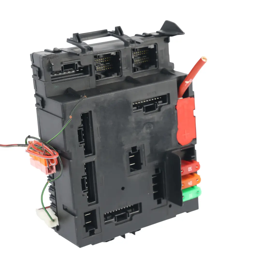 Unidad Control SAM Caja Fusibles para Smart Fortwo 451 con número de pieza A4519001602 Smart Fortwo 451 Unidad Control SAM Caja Fusibles - SKU A4519001602 - Número de pieza A4519001602