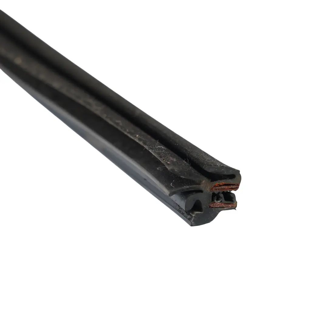 A453 Guarnizione Binario Vetro Porta Anteriore Destra per Smart con numero di parte A4537250265 Smart A453 Guarnizione Binario Vetro Porta Anteriore Destra - SKU A4537250265 - Numero di parte A4537250265