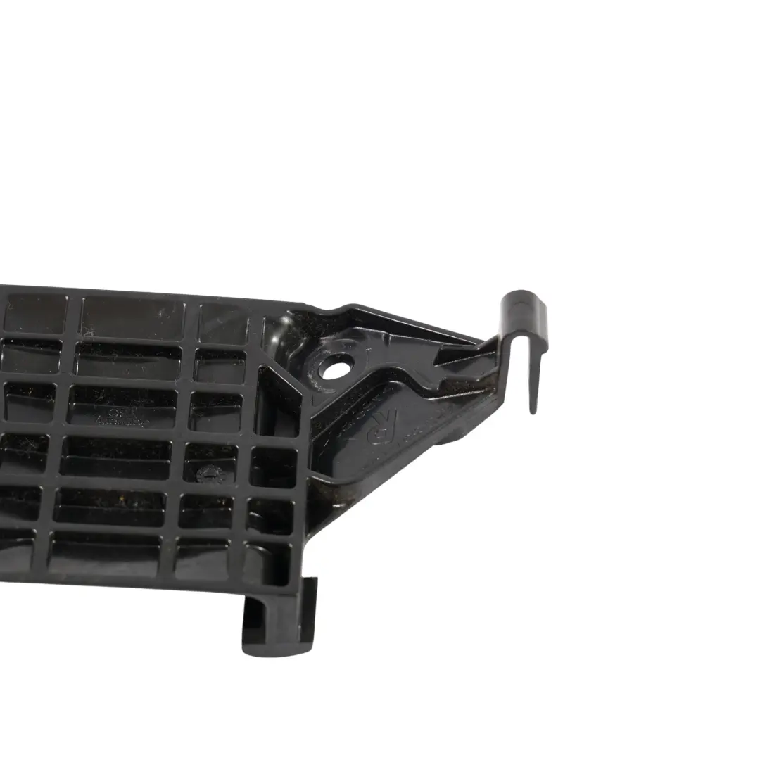 Panneau Guide Ceinture Sécurité Support Droit pour Audi A6 C6 à propos du numéro de pièce A4F0857782 Audi A6 C6 Panneau Guide Ceinture Sécurité Support Droit - SKU A4F0857782 - Numéro de pièce A4F0857782