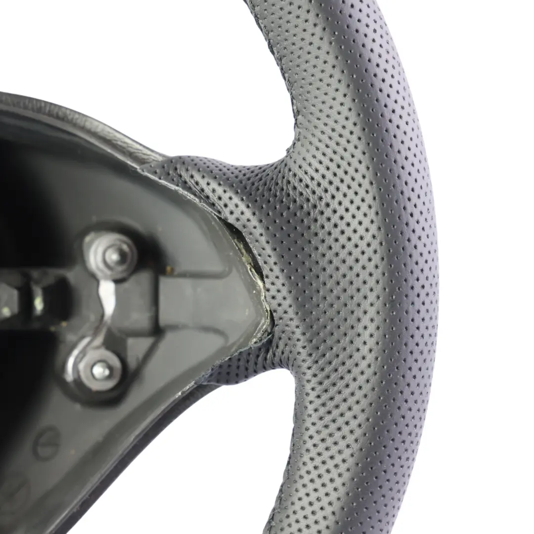 Mercedes Vito Viano W639 Volant NEUF Cuir Noir avec Fil Noir - SKU A6394640401-2 - Numéro de pièce A6394640401