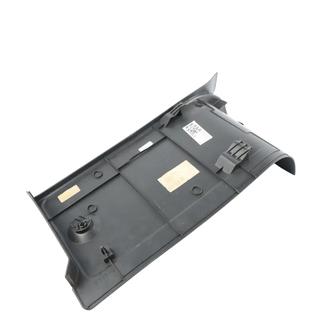 Rivestimento Pannello Sedile Nero Esterno Destro per Mercedes W639 con numero di parte A6396602309 Mercedes W639 Rivestimento Pannello Sedile Nero Esterno Destro - SKU A6396602309 - Numero di parte A6396602309