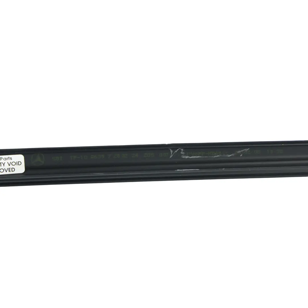 Mercedes Vito W639 Türfenster Führungs Schienen Dichtung Links Rechts - SKU A6397200224 - Teilenummer A6397200224