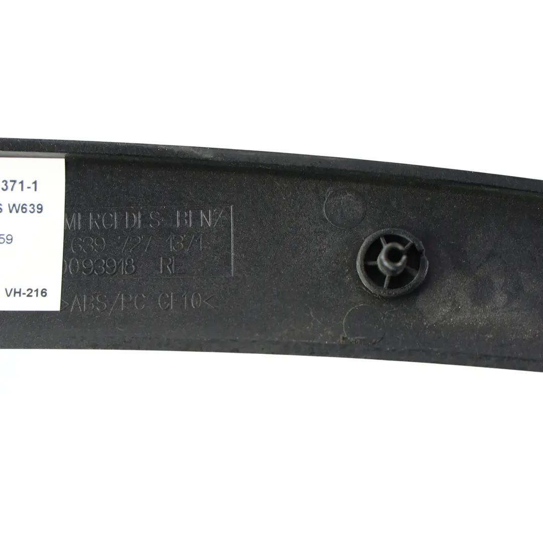 Moldura Panel Puerta Delantera Derecha A6397270122 para Mercedes W639 con número de pieza A6397271371 Mercedes W639 Moldura Panel Puerta Delantera Derecha A6397270122 - SKU A6397271371-1 - Número de pieza A6397271371