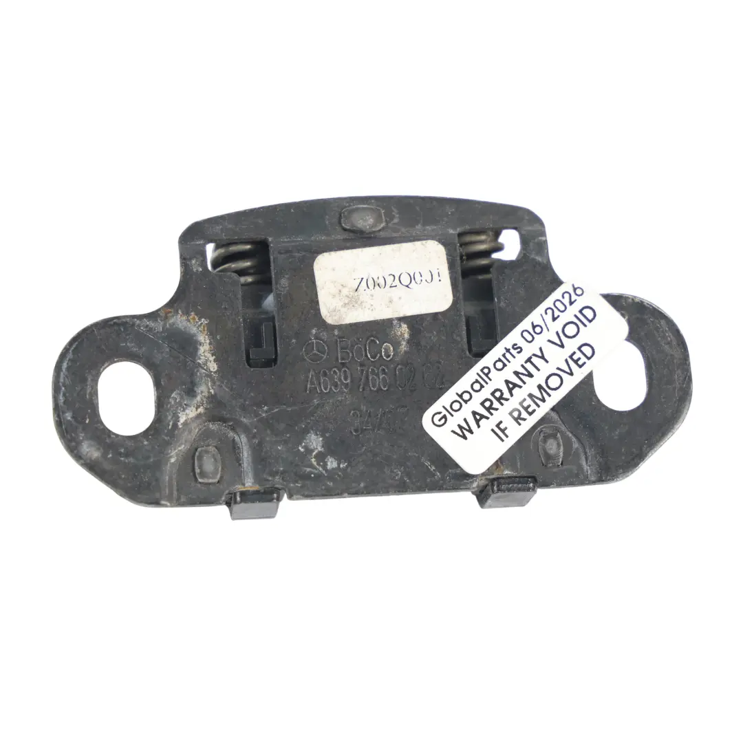 Serratura Portellone Posteriore Sinistra Destra per Mercedes W639 con numero di parte A6397660262 Mercedes W639 Serratura Portellone Posteriore Sinistra Destra - SKU A6397660262 - Numero di parte A6397660262
