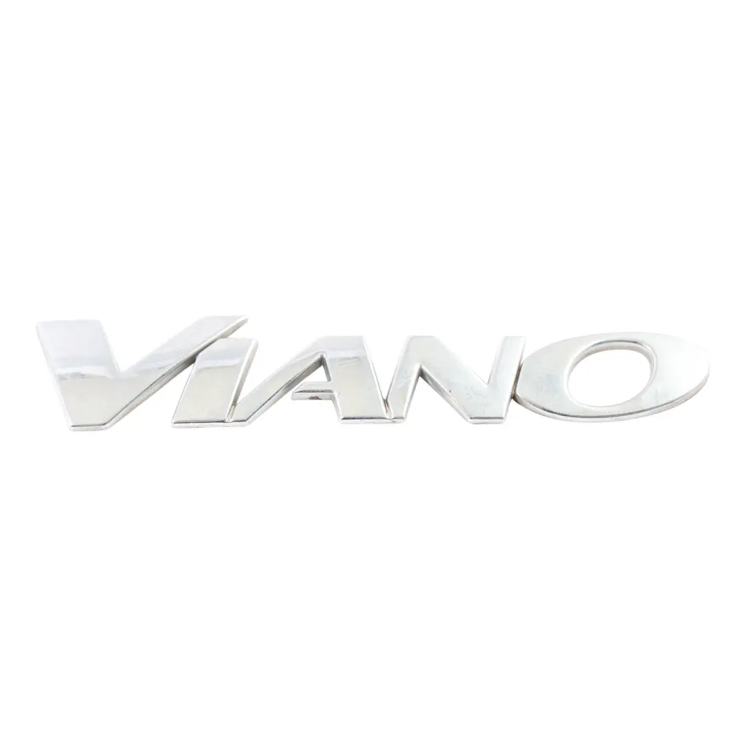 Modell Emblem Viano Schriftzug für Mercedes W639 mit Teilenummer A6398171214 Mercedes W639 Modell Emblem Viano Schriftzug - SKU A6398171214 - Teilenummer A6398171214