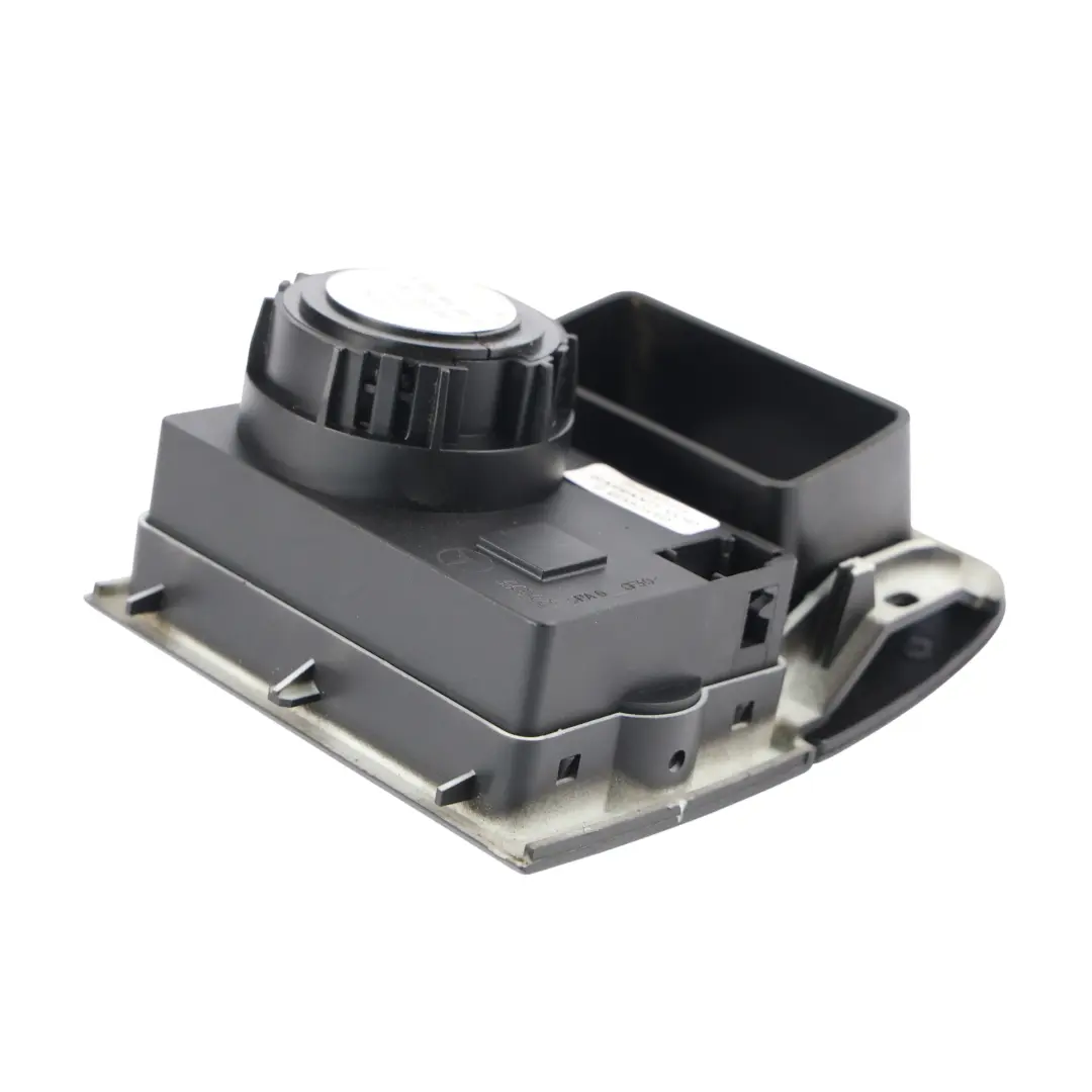Unidad De Interruptor De Faros Boton Pomo para Mercedes Vito Viano W639 con número de pieza A6399050000 Mercedes Vito Viano W639 Unidad De Interruptor De Faros Boton Pomo - SKU A6399050000 - Número de pieza A6399050000