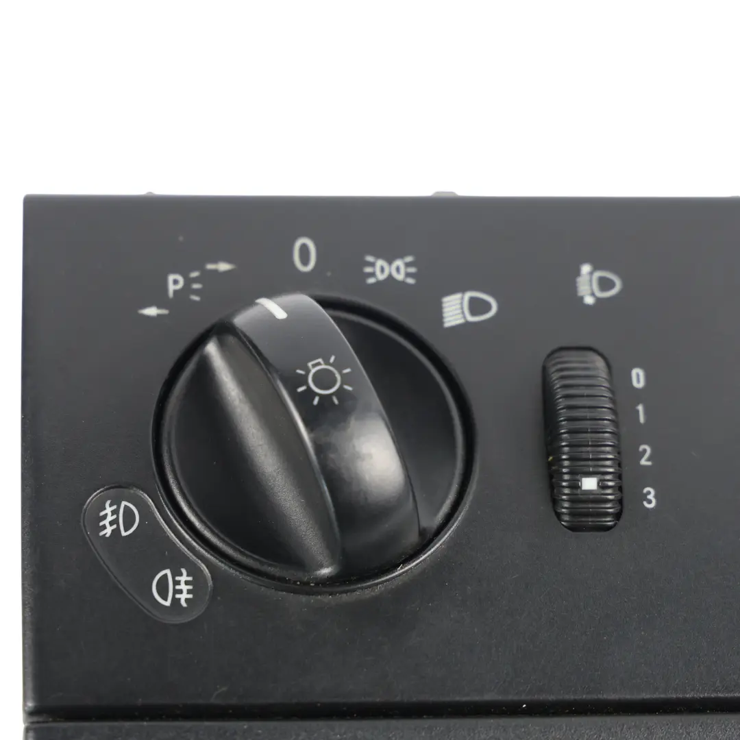 Mercedes Vito Viano W639 Unidad De Interruptor De Faros Boton Pomo - SKU A6399050000 - Número de pieza A6399050000