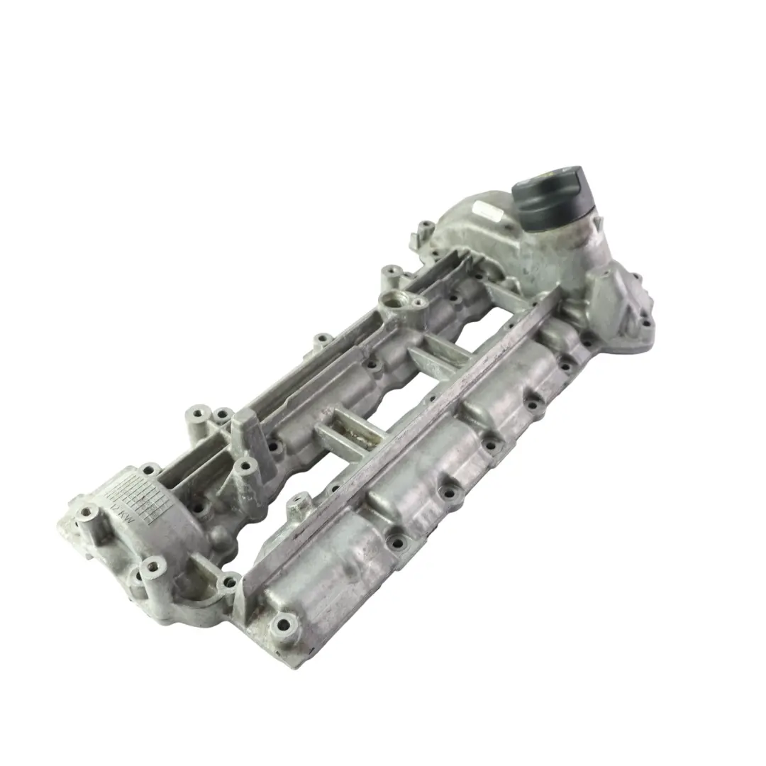 W207 W211 Engine Cylinder Head Rocker Cover Right O/S OM642 to Mercedes with Part number A6420101630 Mercedes W207 W211 Engine Cylinder Head Rocker Cover Right O/S OM642 - SKU A6420101630 - Part number A6420101630
