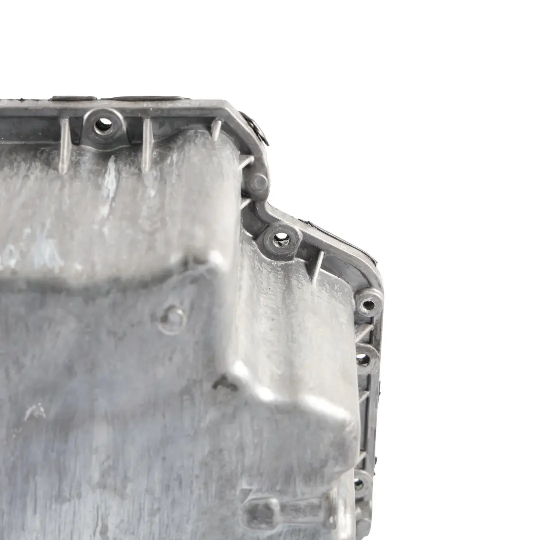 W907 OM651 Diesel Engine Oil Sump Pan A6510140603 to Mercedes W906 with Part number A6510100313 Mercedes W906 W907 OM651 Diesel Engine Oil Sump Pan A6510140603 - SKU A6510100313-1 - Part number A6510100313
