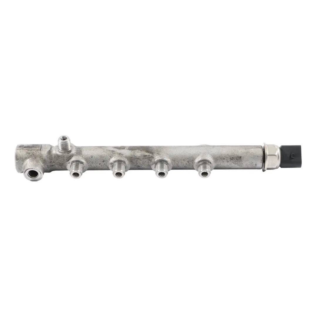 Mercedes W204 C207 W212 W906 Rampe Injection Haute Pression OM651 - SKU A6510700495-3 - Numéro de pièce A6510700495